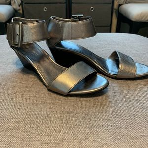 Nine West Punchy Wedge Sz 6